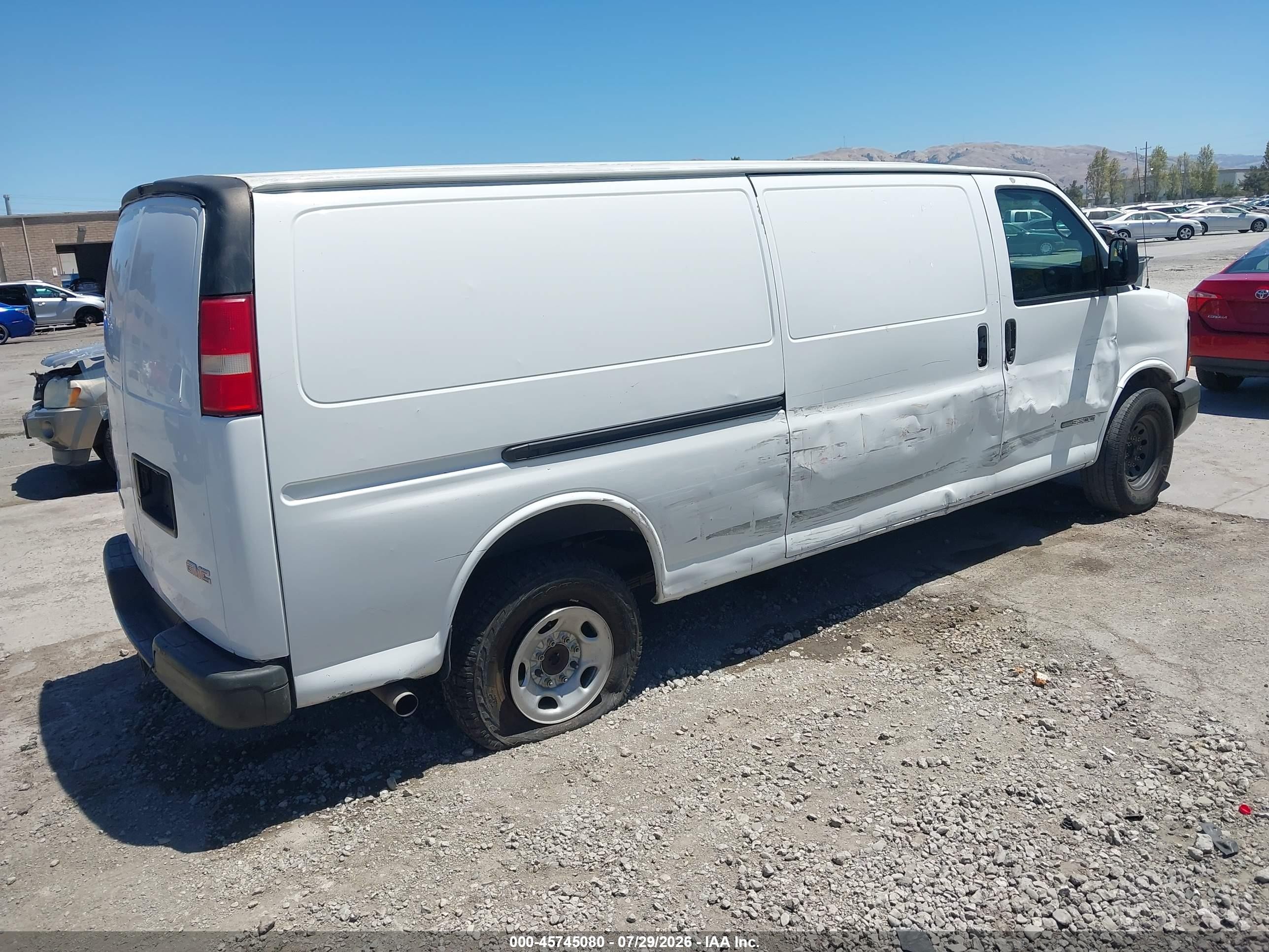 2005 Gmc Savana Cargo Van Standard White vin: 1GTHG39U651148189