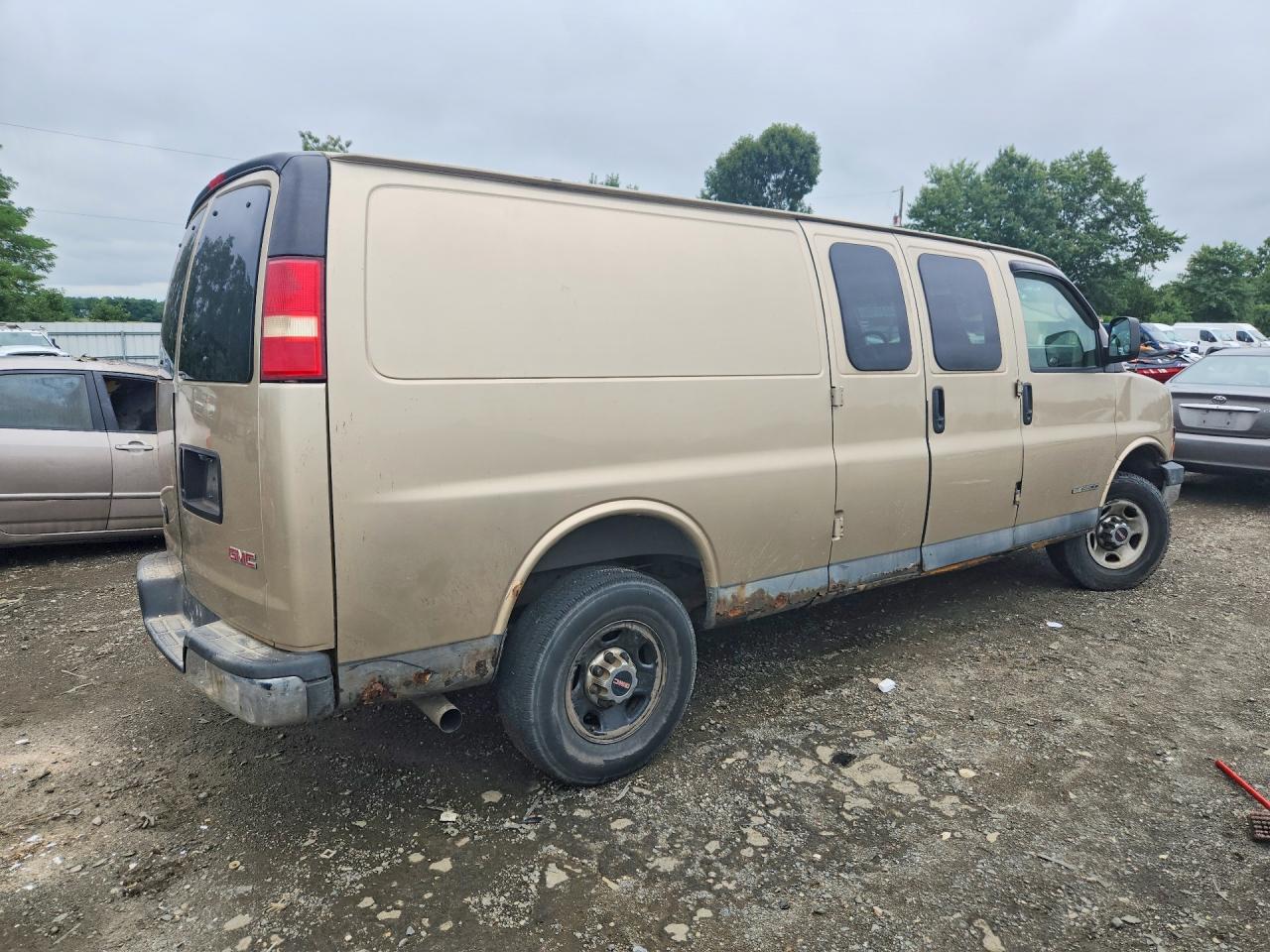 2006 Gmc Savana G3500 Gold vin: 1GTHG39U661191061