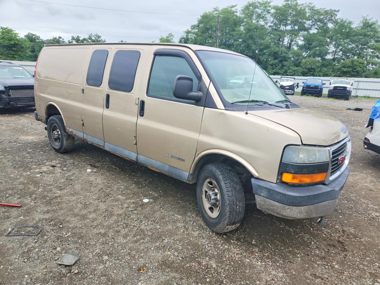 2006 Gmc Savana G3500 Gold vin: 1GTHG39U661191061