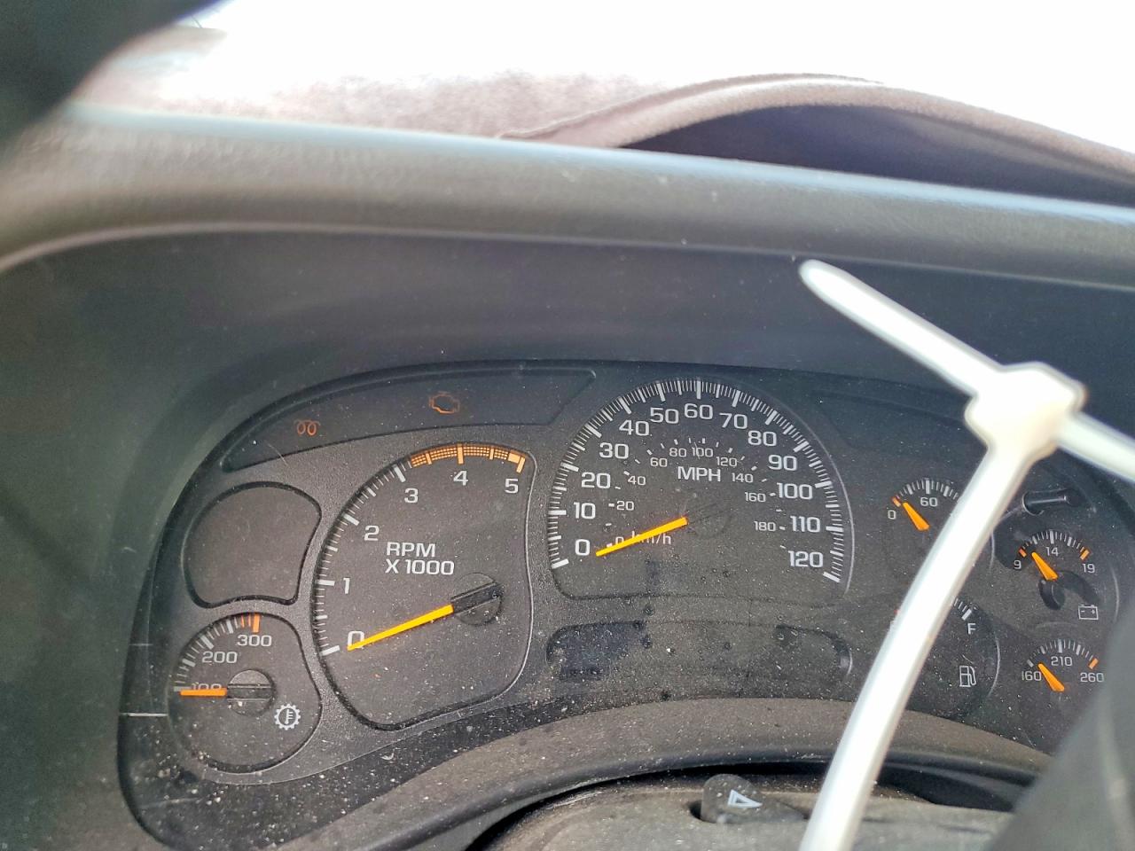 2004 Gmc Sierra K2500 Heavy Duty Silver vin: 1GTHK23104F152487