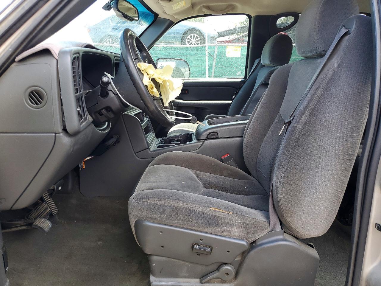 2004 Gmc Sierra K2500 Heavy Duty Silver vin: 1GTHK23104F152487