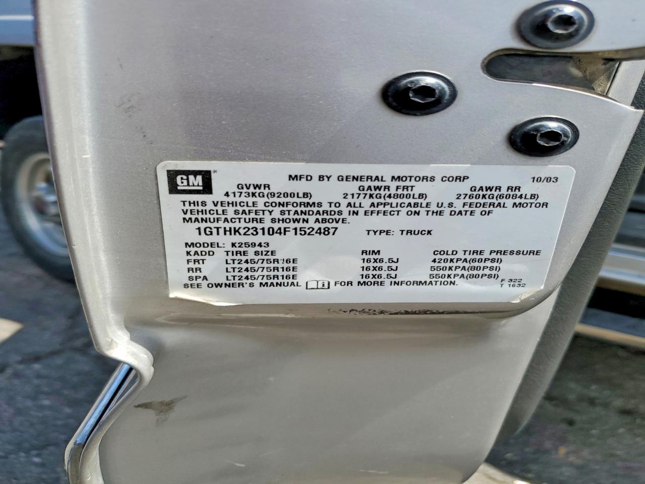 2004 Gmc Sierra K2500 Heavy Duty Silver vin: 1GTHK23104F152487