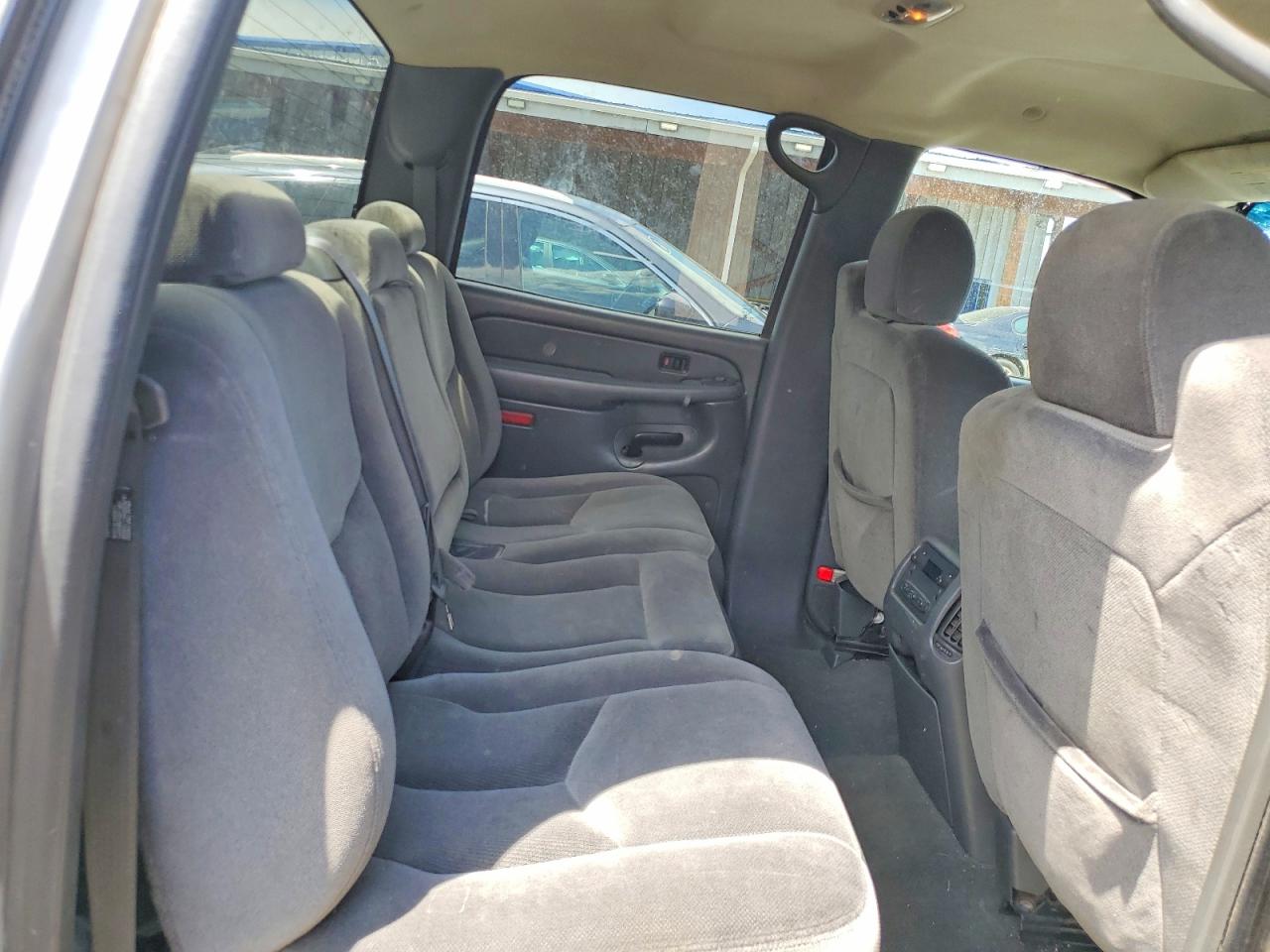 2004 Gmc Sierra K2500 Heavy Duty Silver vin: 1GTHK23104F152487