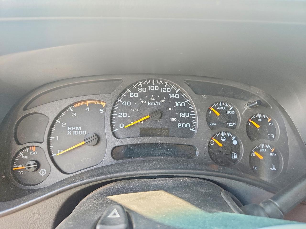 2004 Gmc Sierra K2500 Heavy Duty Silver vin: 1GTHK23114F149050