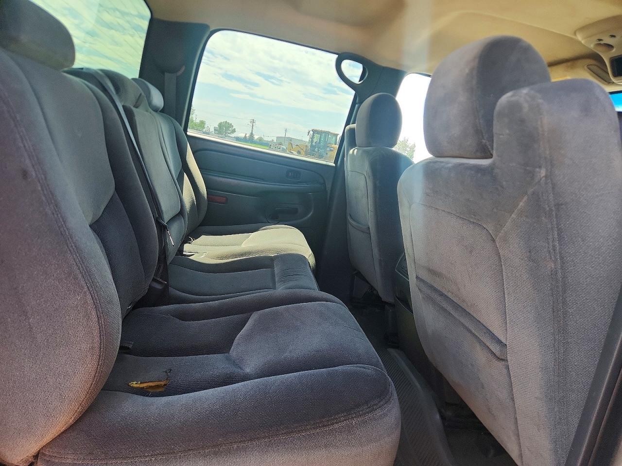 2004 Gmc Sierra K2500 Heavy Duty Silver vin: 1GTHK23114F149050