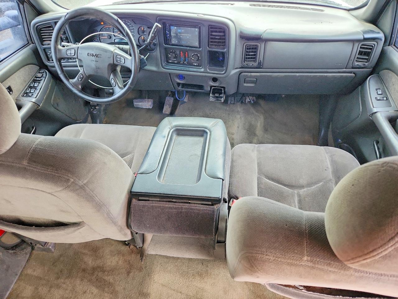 2003 Gmc Sierra K2500 Heavy Duty White vin: 1GTHK23133F214852
