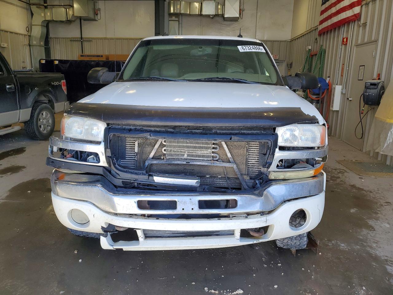 2003 Gmc Sierra K2500 Heavy Duty White vin: 1GTHK23183F178043