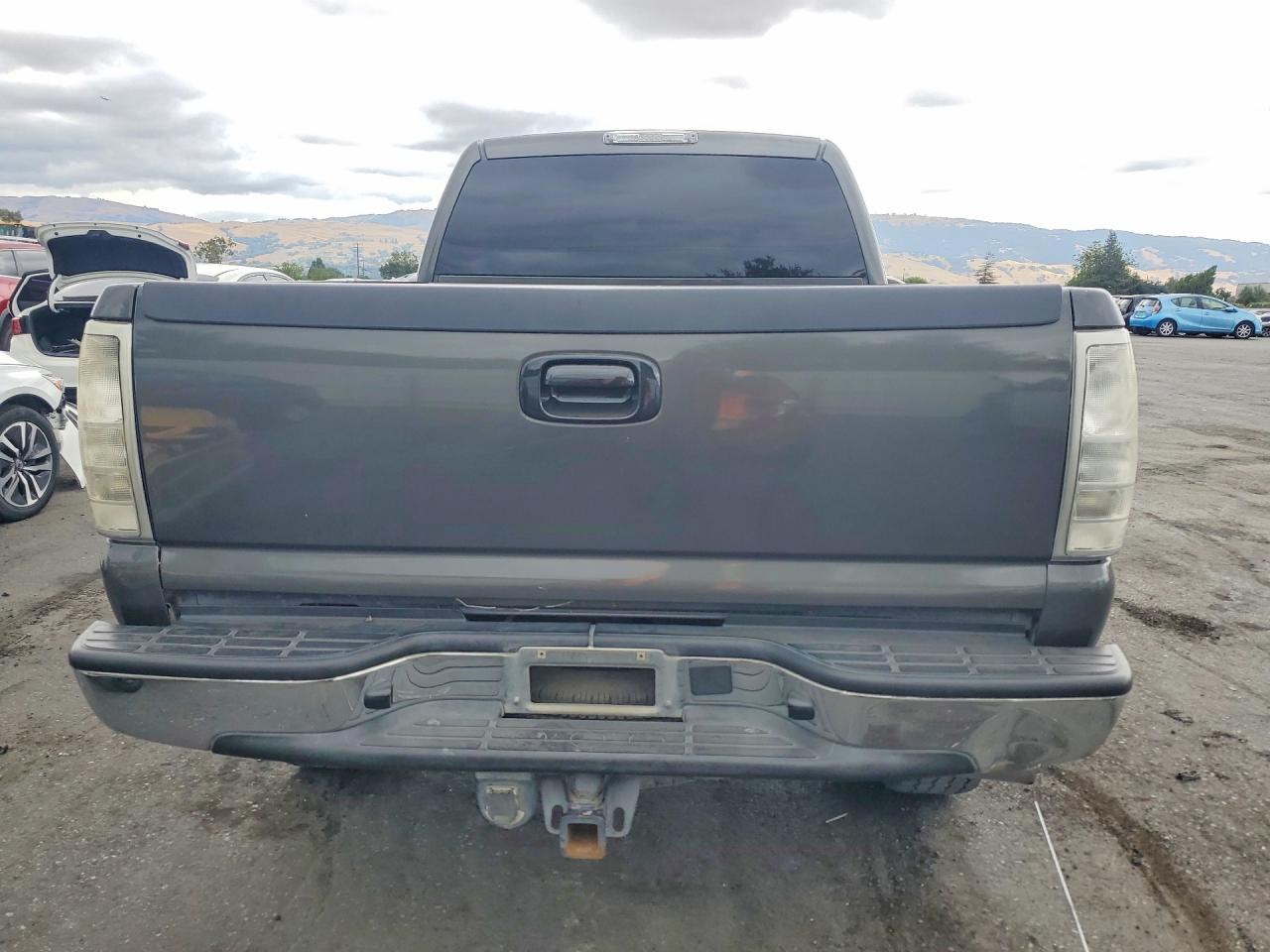 2002 Gmc Sierra K2500 Heavy Duty Gray vin: 1GTHK23192F177868
