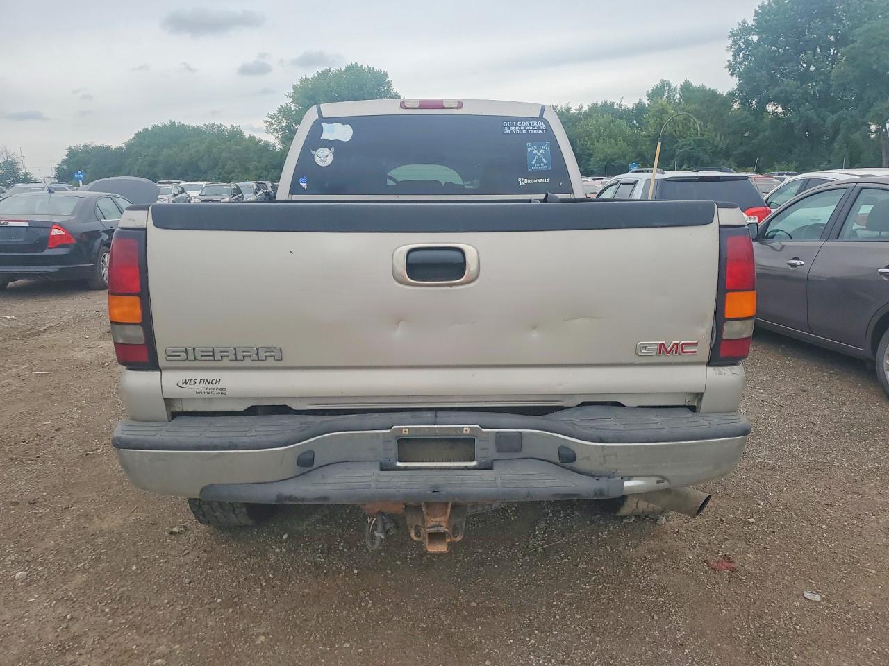 2004 Gmc Sierra K2500 Heavy Duty Silver vin: 1GTHK23214F206727