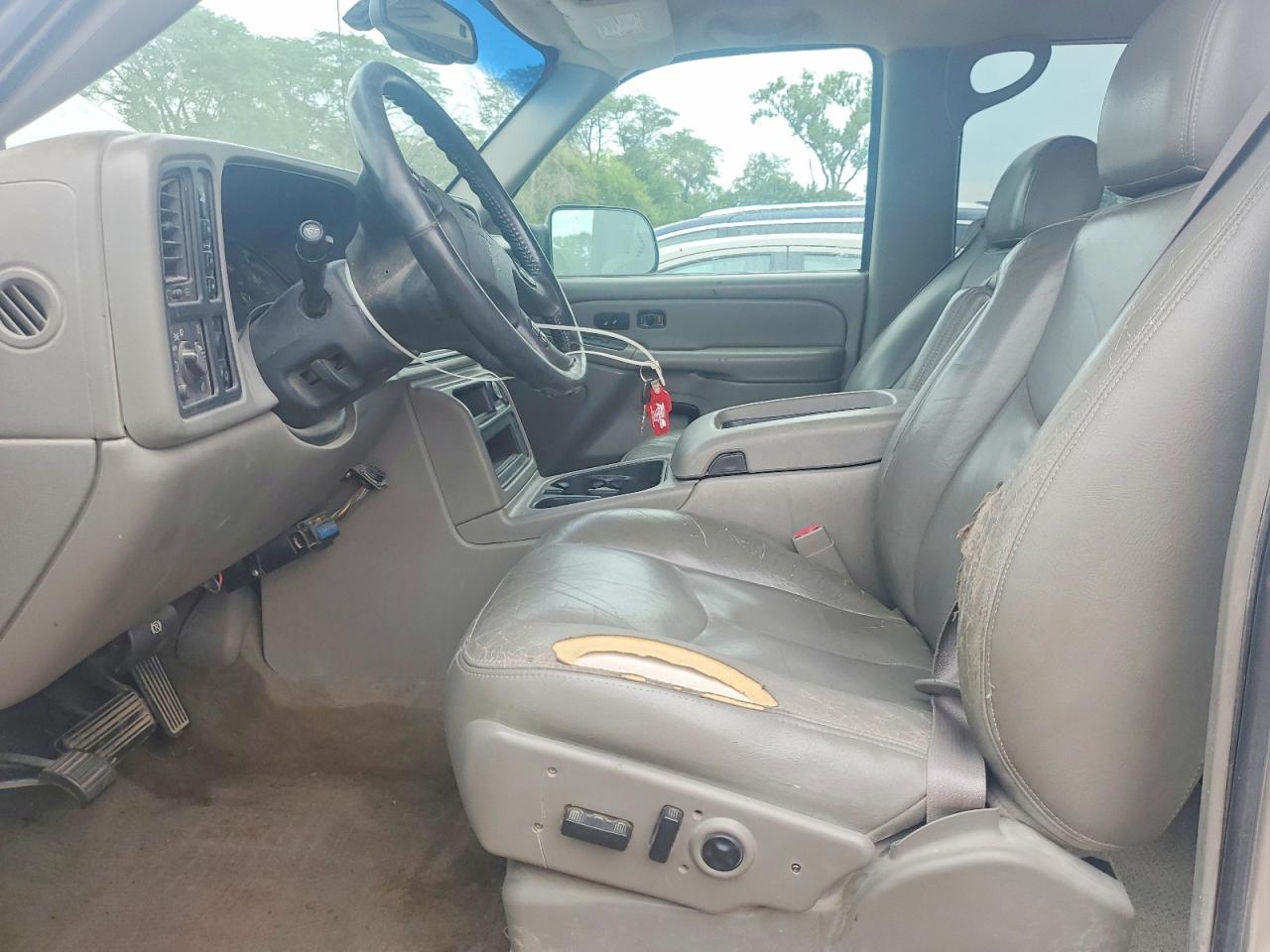 2004 Gmc Sierra K2500 Heavy Duty Silver vin: 1GTHK23214F206727