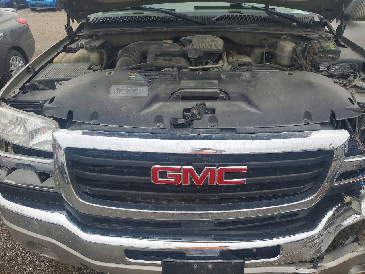 2004 Gmc Sierra K2500 Heavy Duty Silver vin: 1GTHK23214F206727