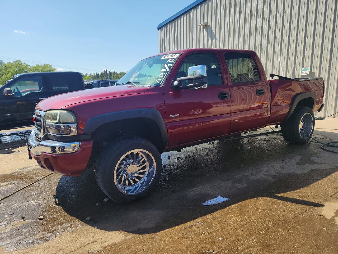 2004 Gmc Sierra K2500 Heavy Duty Red vin: 1GTHK23214F216495