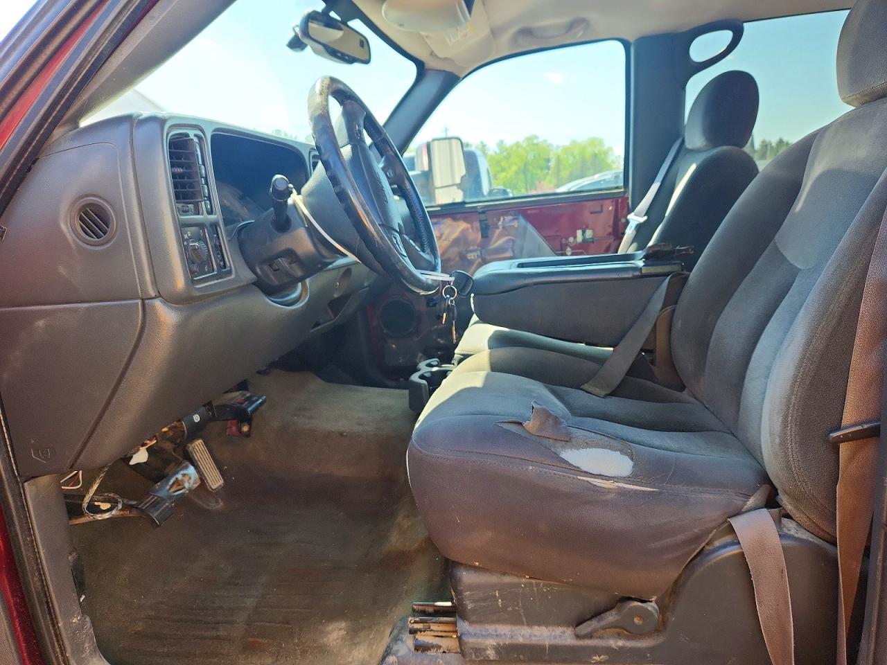 2004 Gmc Sierra K2500 Heavy Duty Red vin: 1GTHK23214F216495