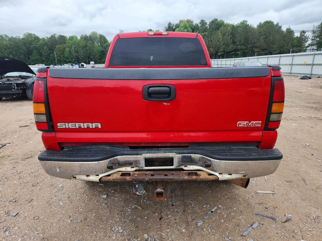 2005 Gmc Sierra K2500 Heavy Duty Red vin: 1GTHK23215F842470