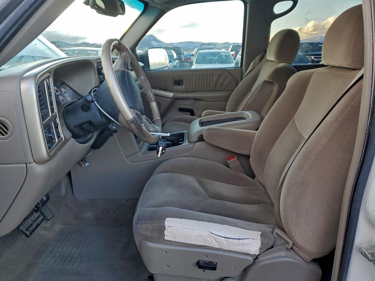 2004 Gmc Sierra K2500 Heavy Duty White vin: 1GTHK23234F208057