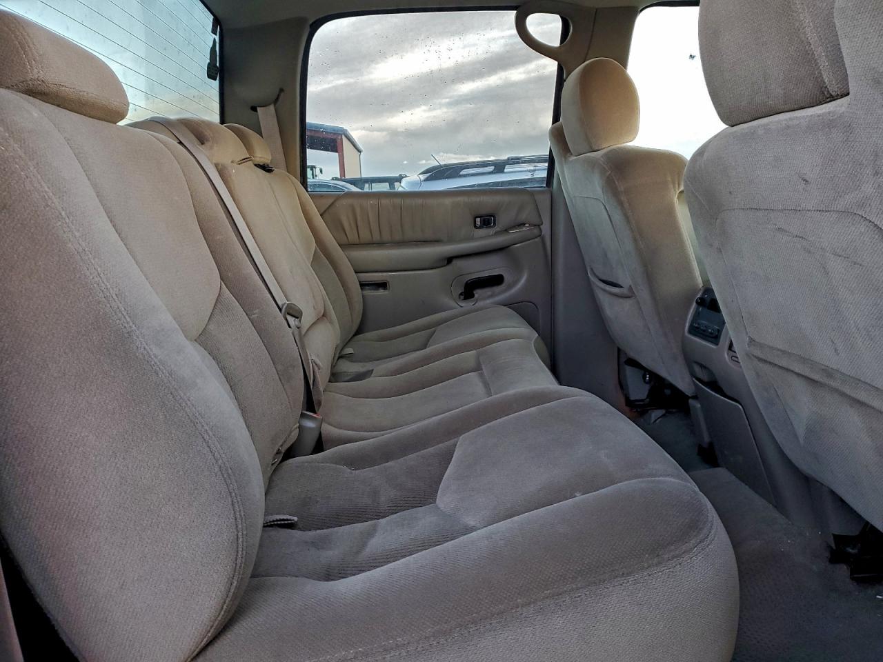 2004 Gmc Sierra K2500 Heavy Duty White vin: 1GTHK23234F208057