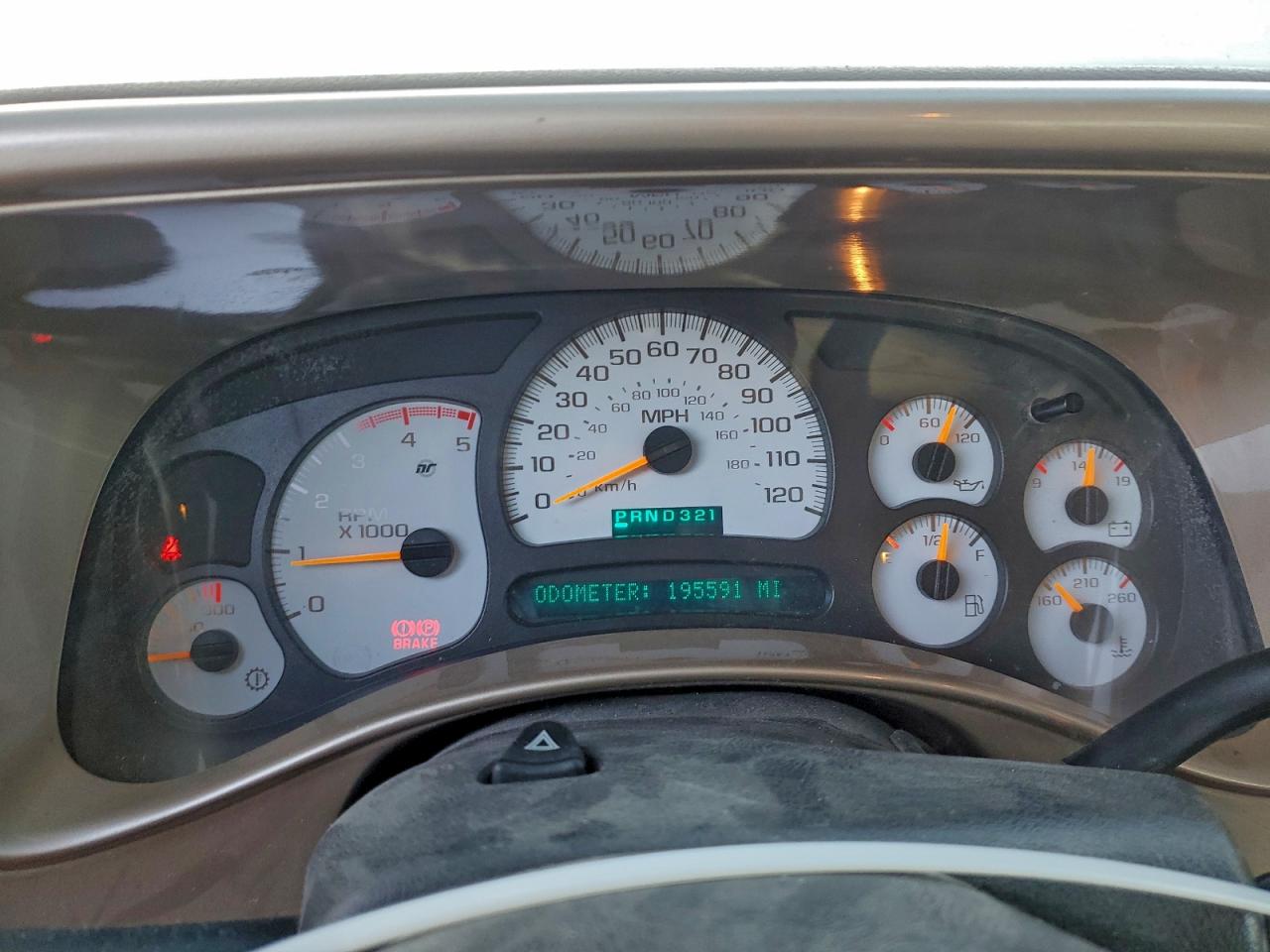 2004 Gmc Sierra K2500 Heavy Duty White vin: 1GTHK23234F208057