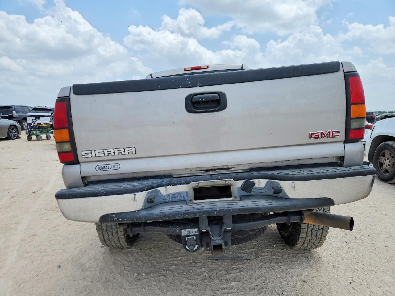 2005 Gmc Sierra K2500 Heavy Duty Tan vin: 1GTHK23235F957555