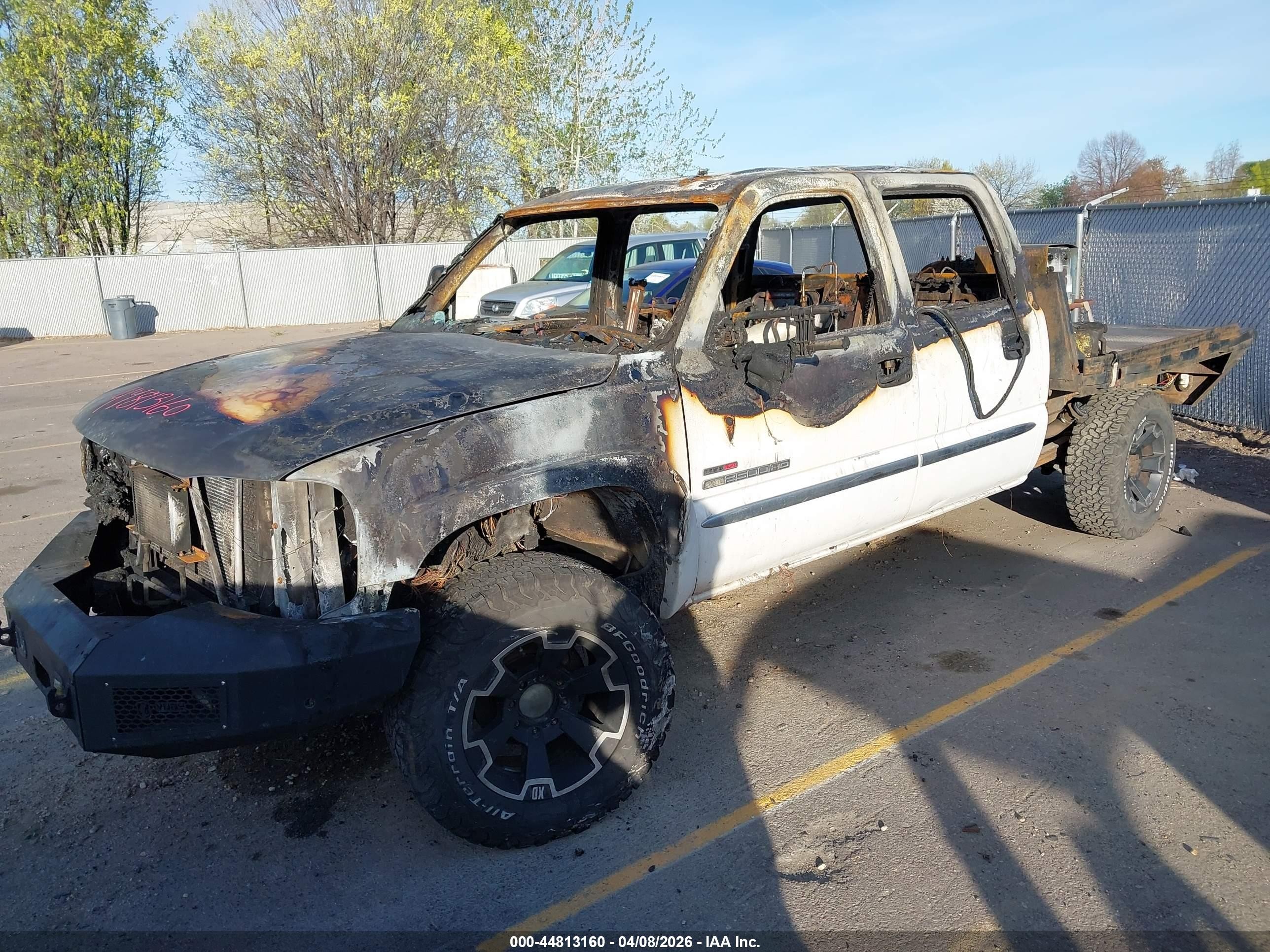 2004 Gmc Sierra 2500hd Sle White vin: 1GTHK23264F240730