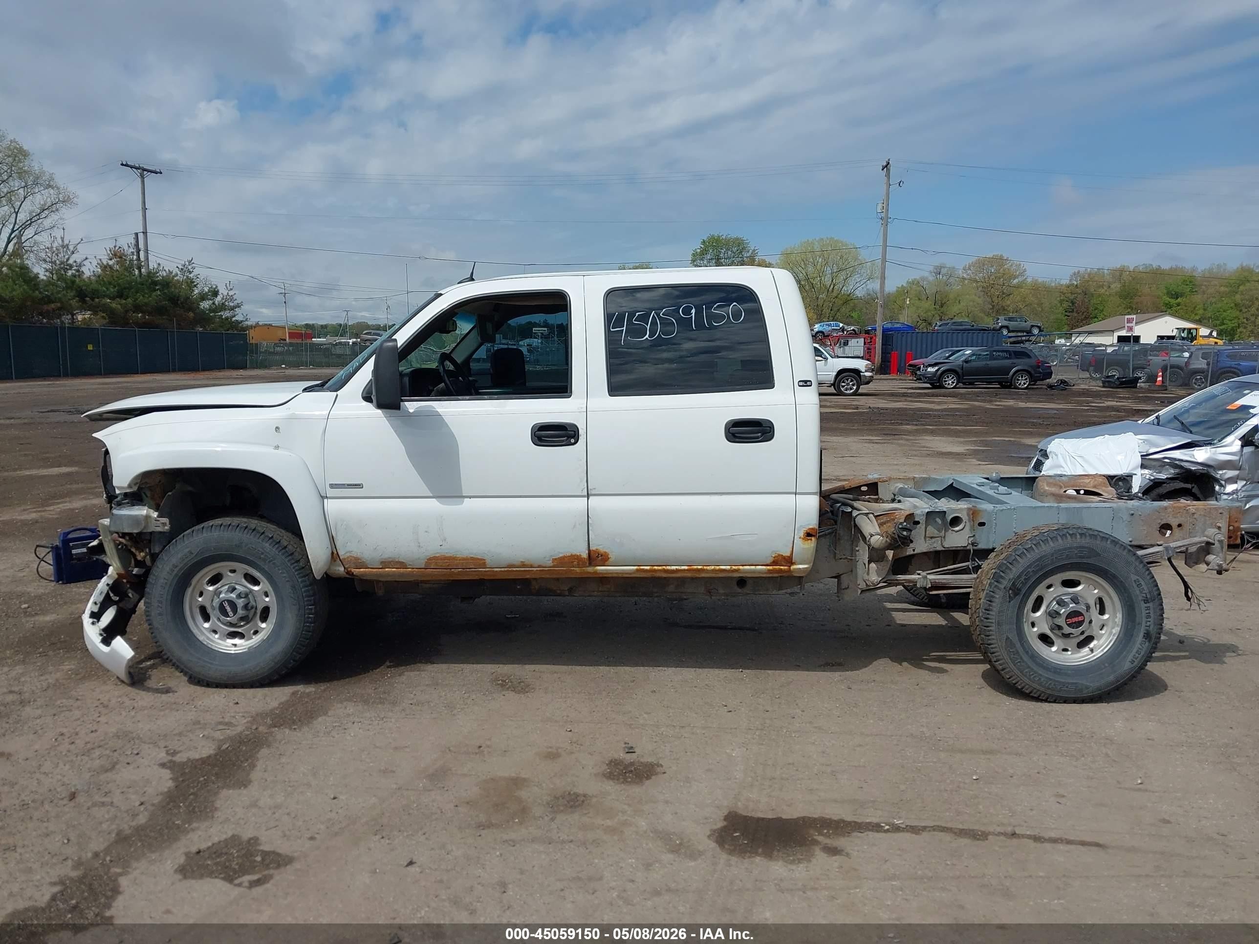 2005 Gmc Sierra 2500hd Sle White vin: 1GTHK23295F915259
