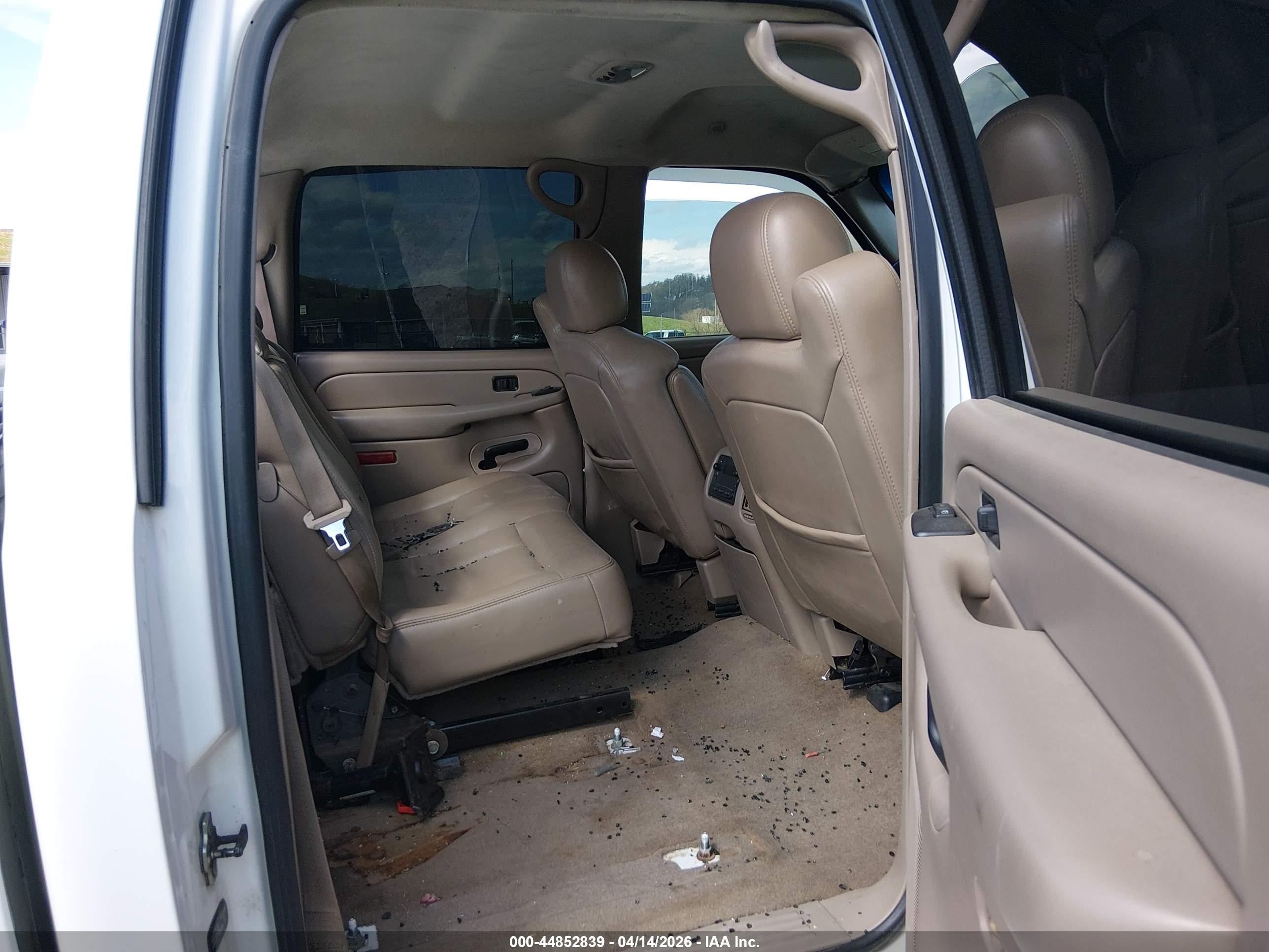 2005 Gmc Sierra 2500hd Slt White vin: 1GTHK232X5F904562