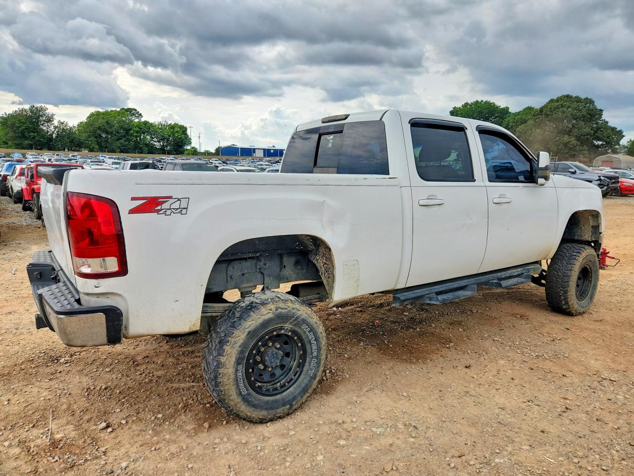 2008 Gmc Sierra K2500 Heavy Duty White vin: 1GTHK23638F171908