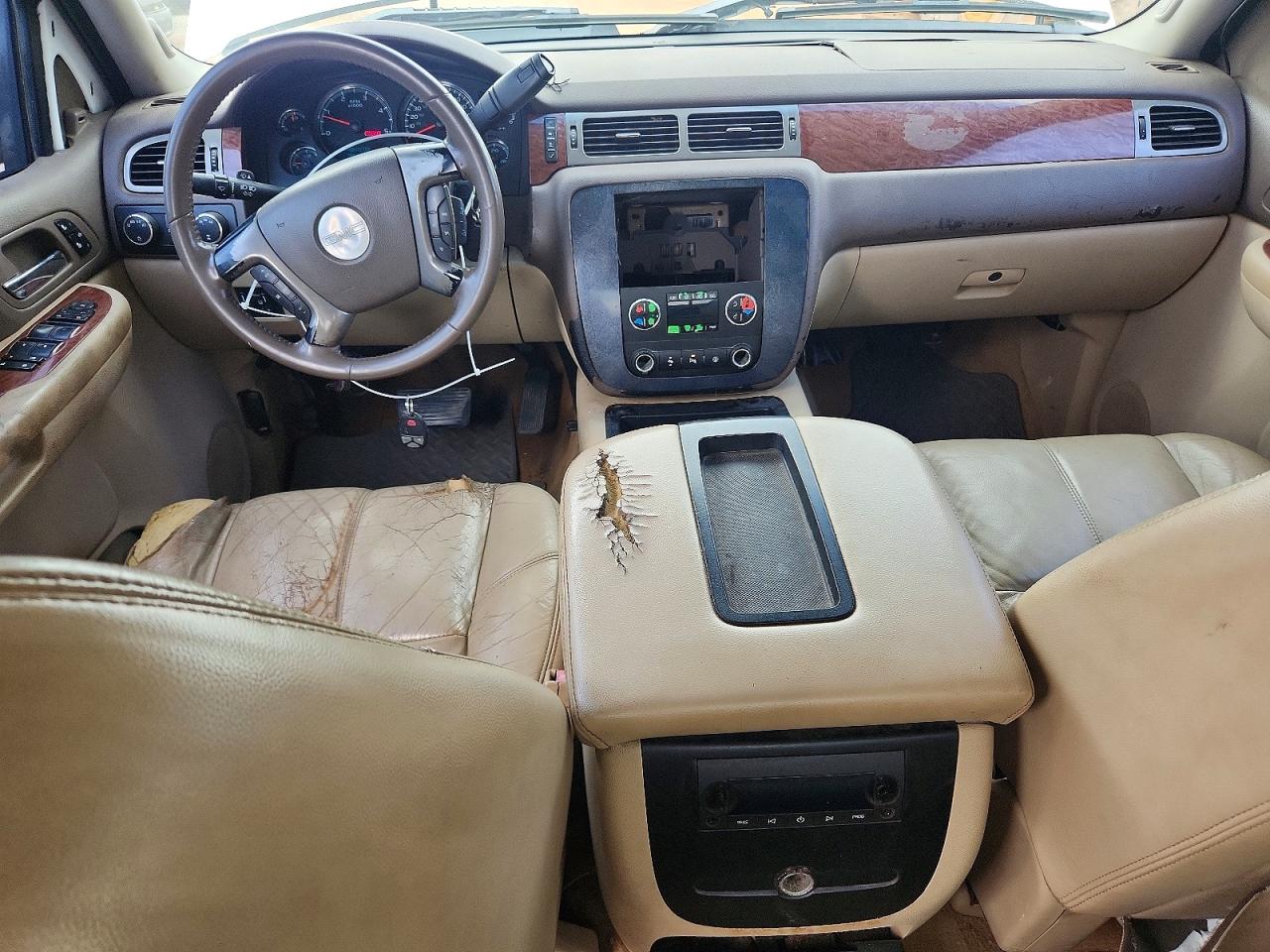 2008 Gmc Sierra K2500 Heavy Duty White vin: 1GTHK23638F171908