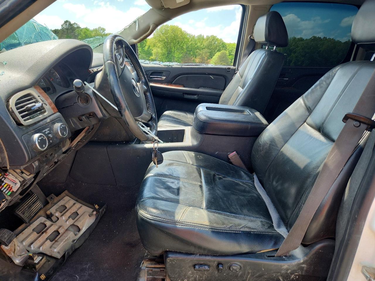 2008 Gmc Sierra K2500 Heavy Duty White vin: 1GTHK23638F194279