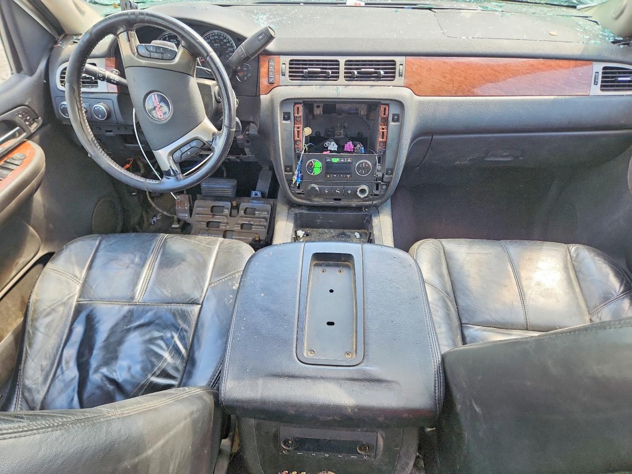 2008 Gmc Sierra K2500 Heavy Duty White vin: 1GTHK23638F194279