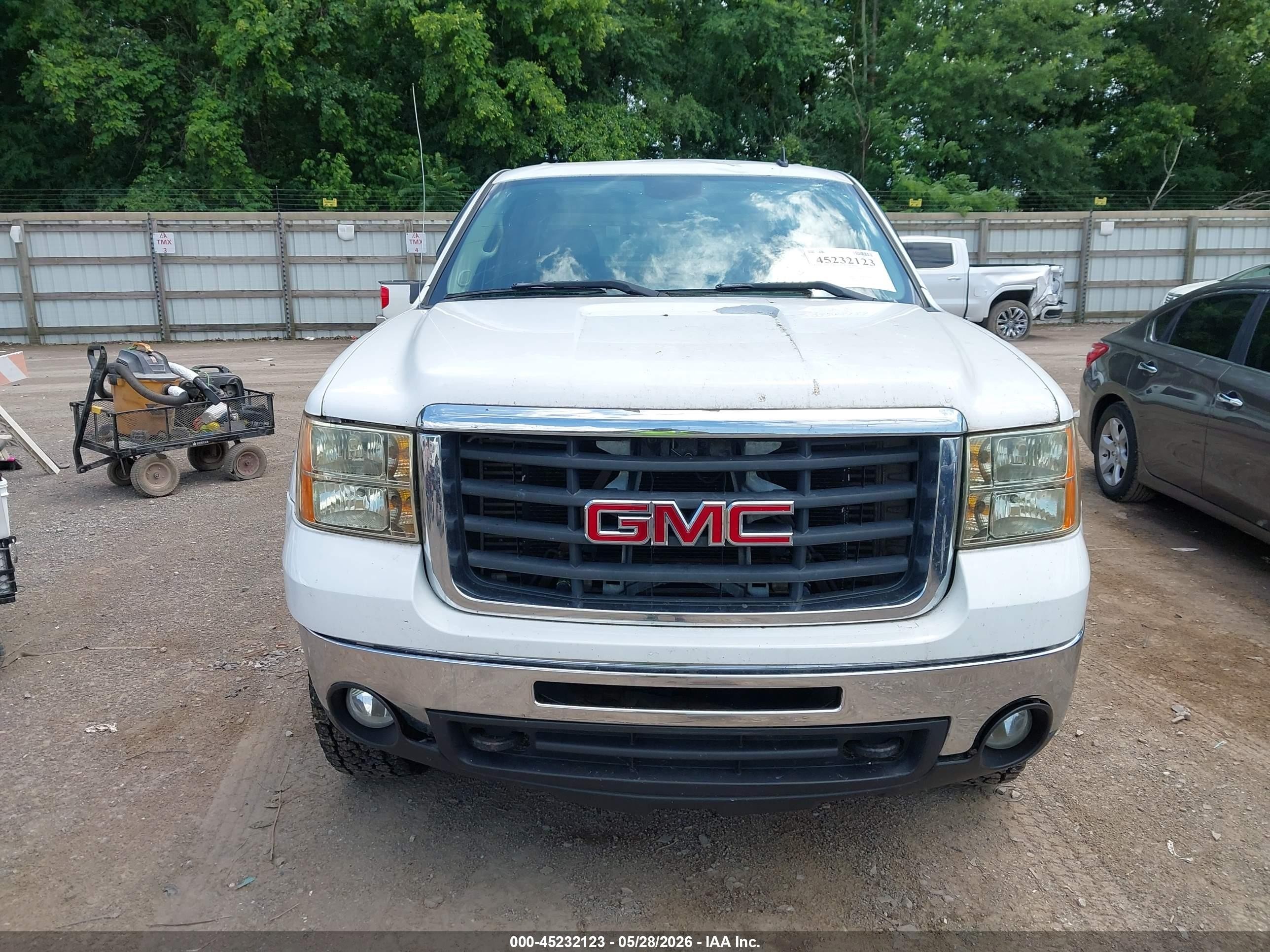 2007 Gmc Sierra 2500hd Sle1 White vin: 1GTHK23647F534196