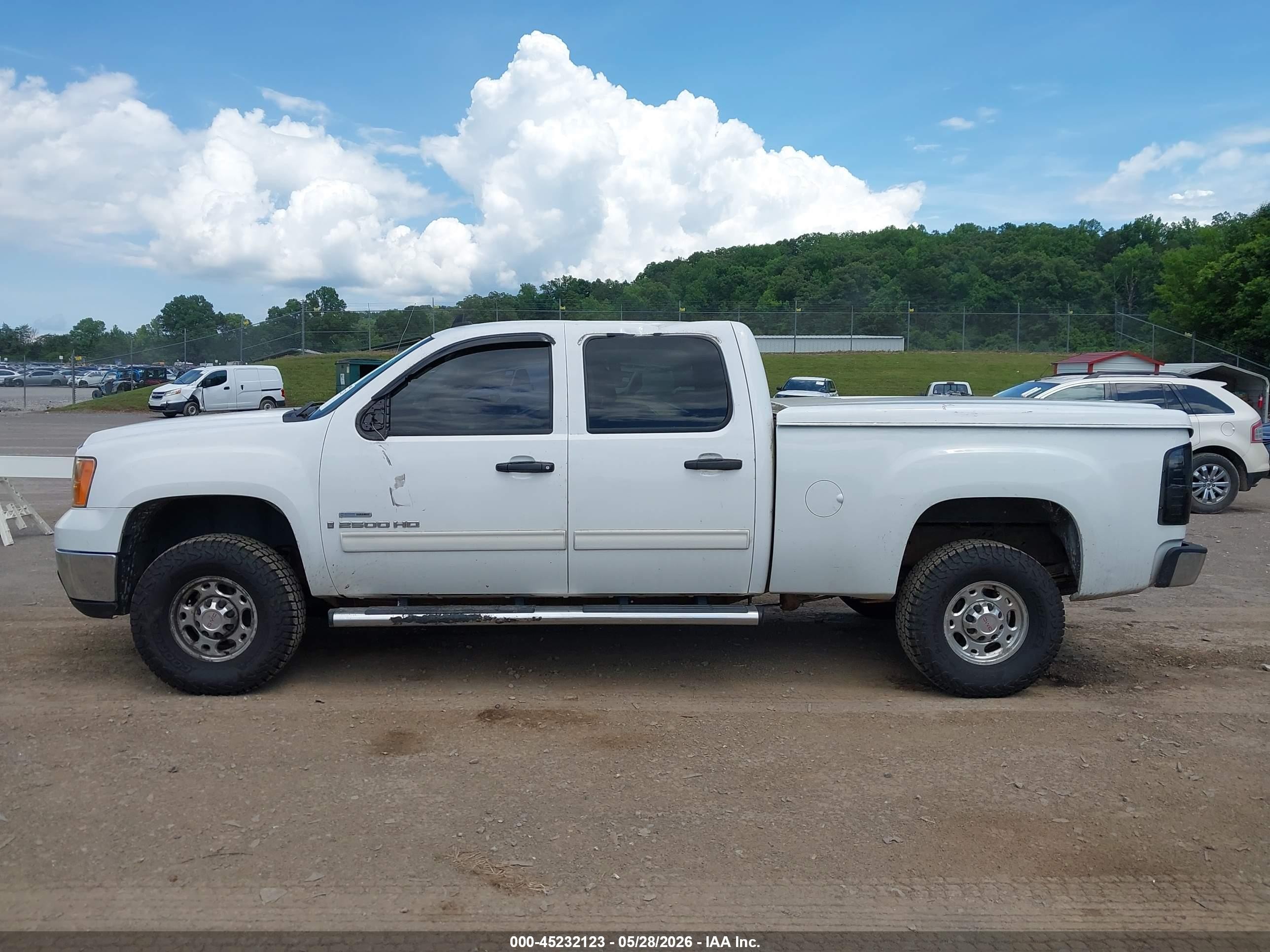 2007 Gmc Sierra 2500hd Sle1 White vin: 1GTHK23647F534196