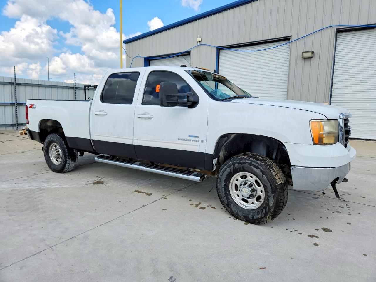 2008 Gmc Sierra K2500 Heavy Duty White vin: 1GTHK23688F206684
