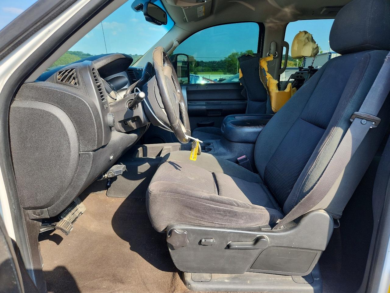 2007 Gmc Sierra K2500 Heavy Duty White vin: 1GTHK23697F516194