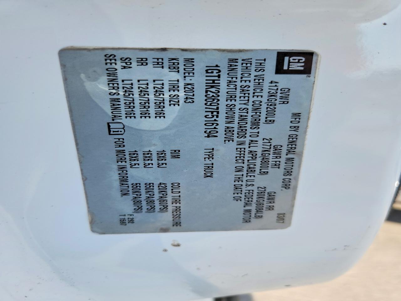 2007 Gmc Sierra K2500 Heavy Duty White vin: 1GTHK23697F516194
