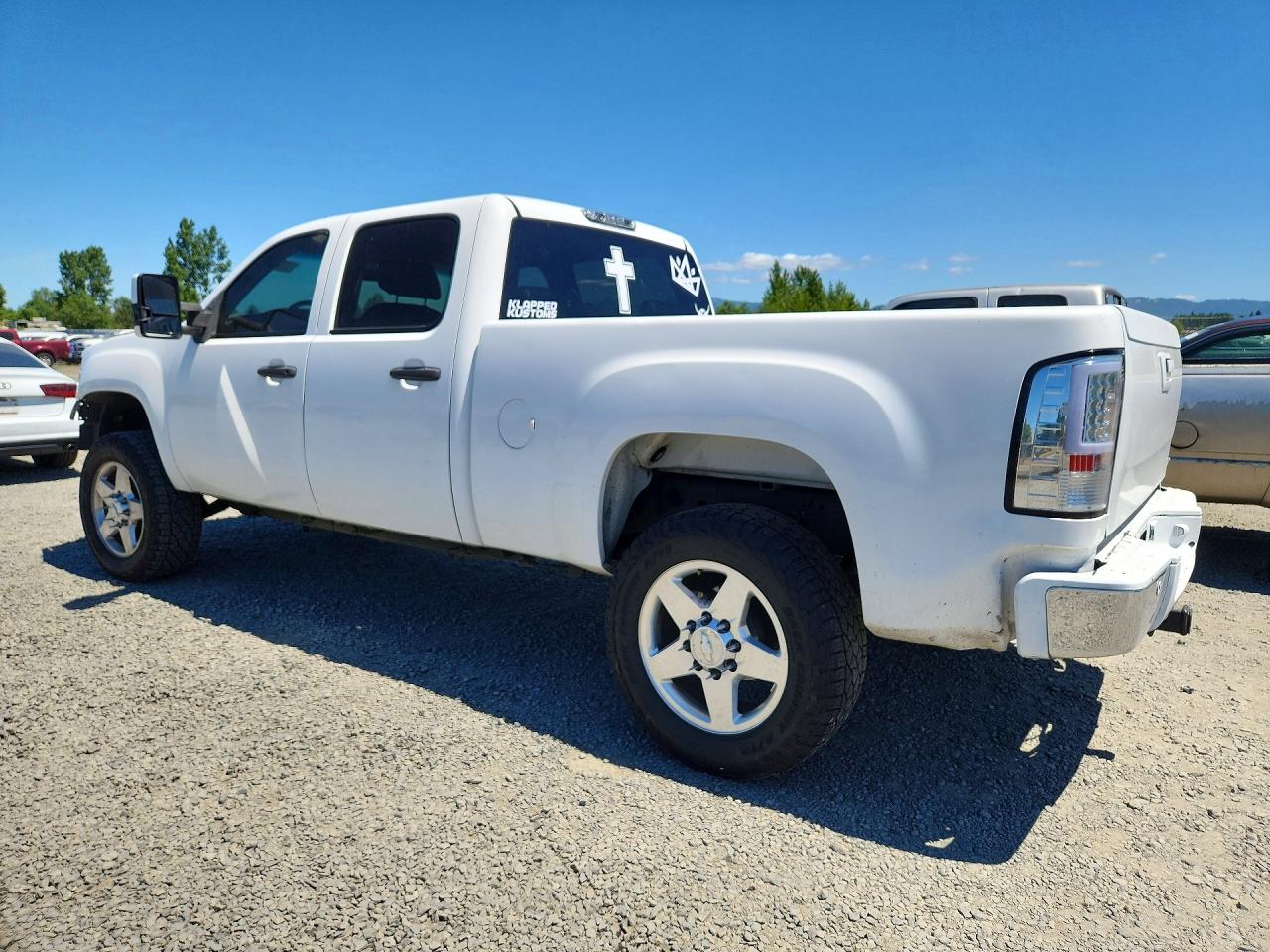 2007 Gmc Sierra K2500 Heavy Duty White vin: 1GTHK236X7F510548