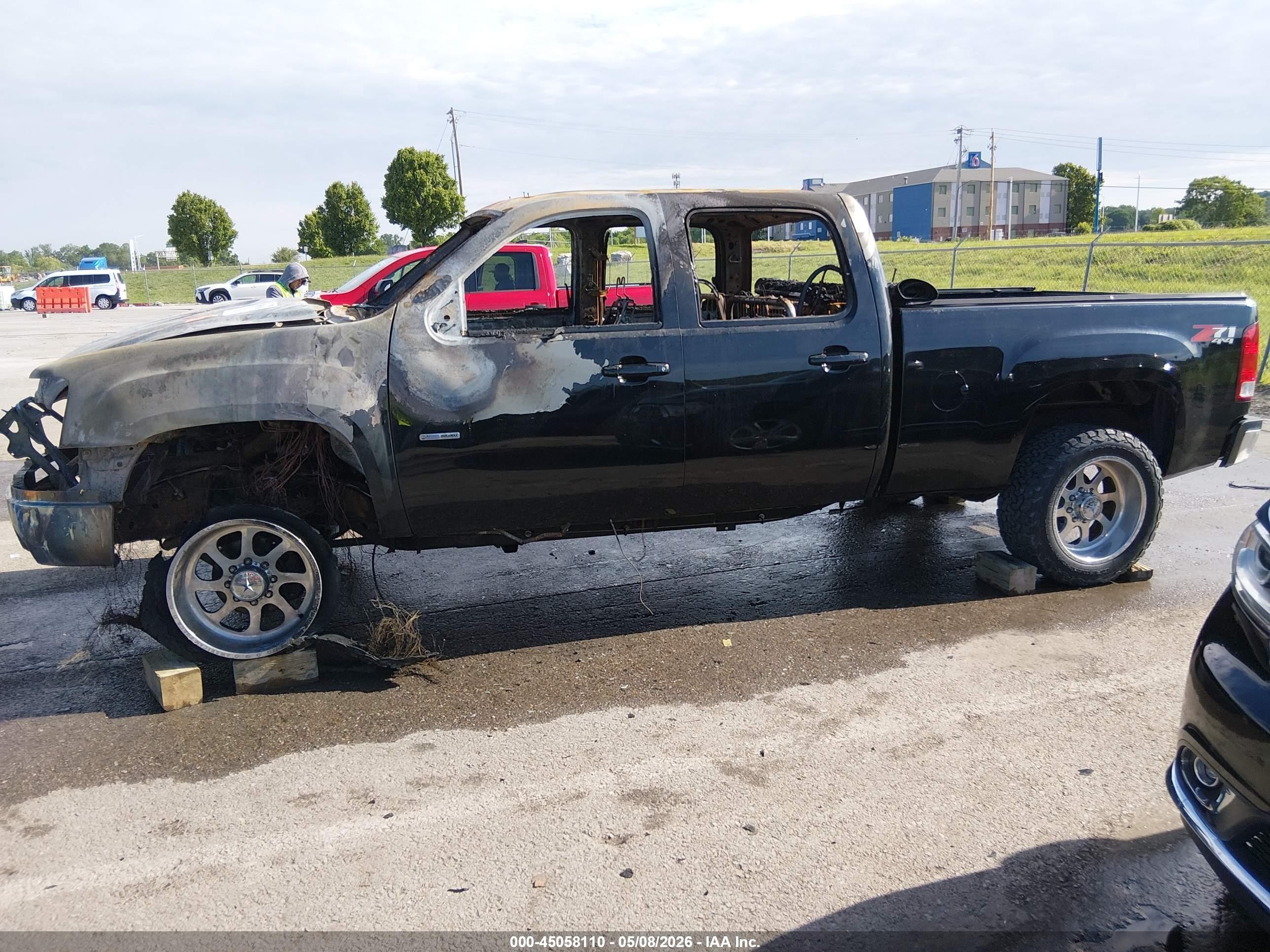 2008 Gmc Sierra 2500hd Slt Black vin: 1GTHK236X8F136752