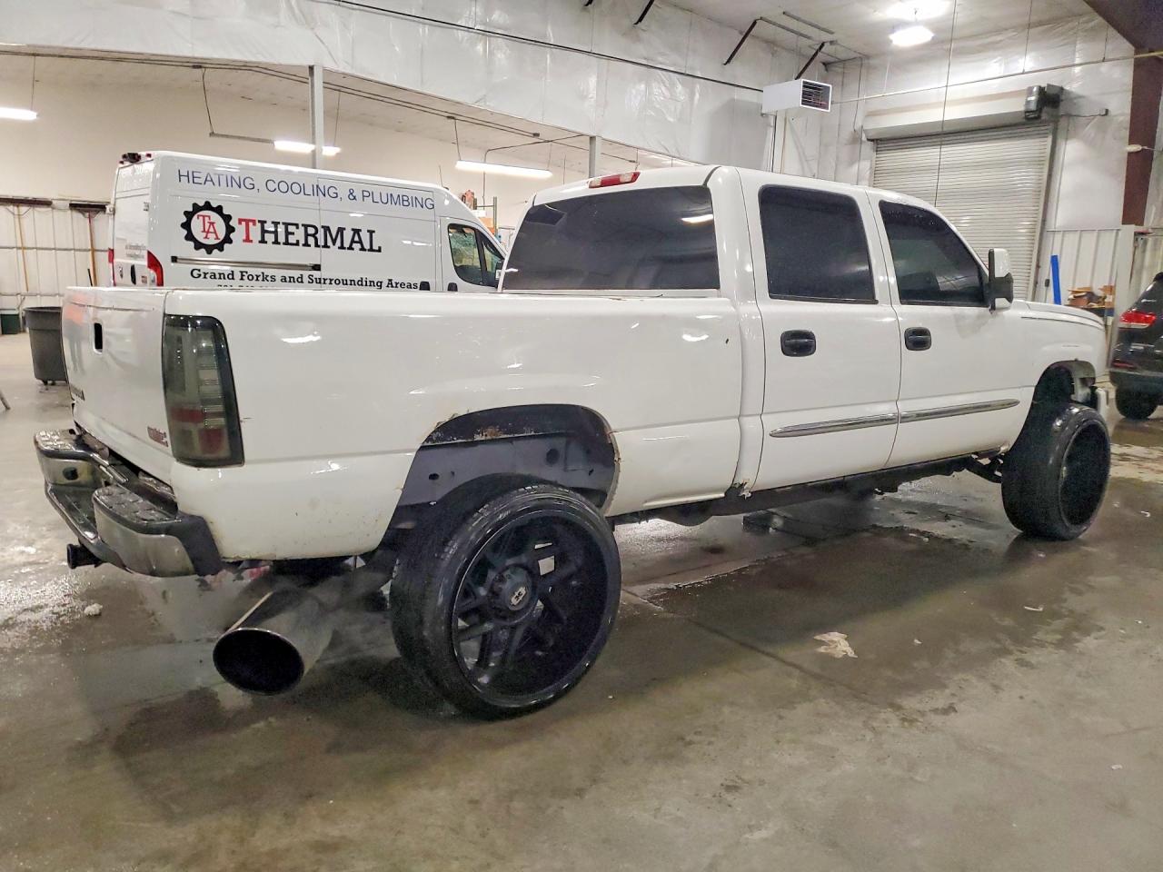 2006 Gmc Sierra K2500 Heavy Duty White vin: 1GTHK23D06F232871