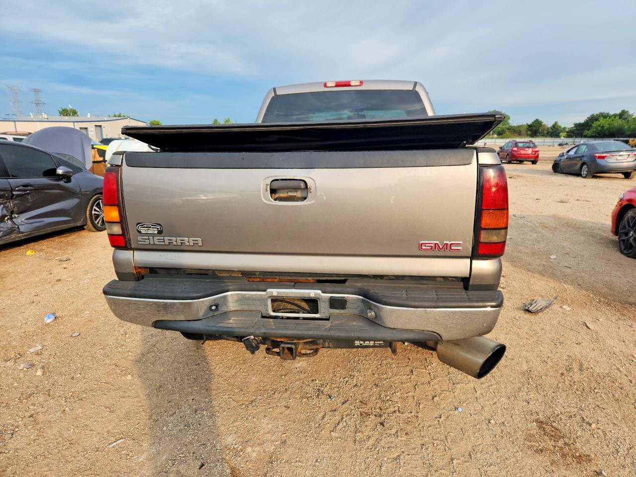 2007 Gmc Sierra K2500 Heavy Duty Tan vin: 1GTHK23D27F115259