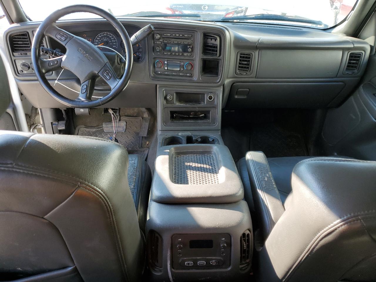 2007 Gmc Sierra K2500 Heavy Duty White vin: 1GTHK23D47F116347