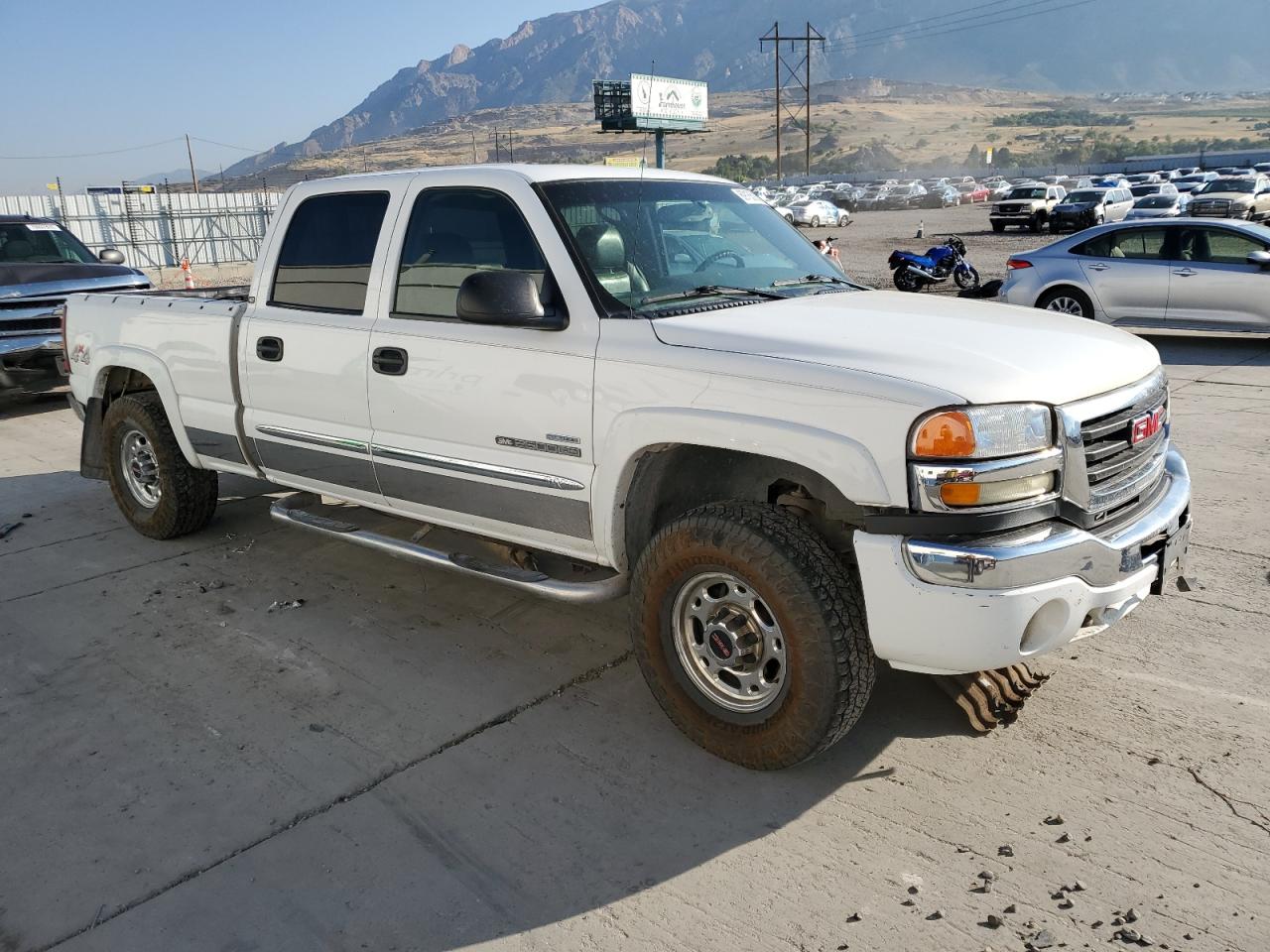 2007 Gmc Sierra K2500 Heavy Duty White vin: 1GTHK23D47F116347