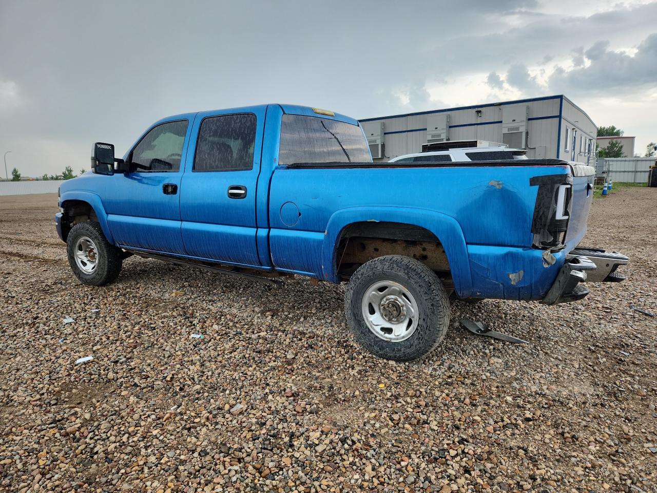 2007 Gmc Sierra K2500 Heavy Duty Blue vin: 1GTHK23D77F129691 Damage: Left Rear Tire, Worn, Replacement Required
