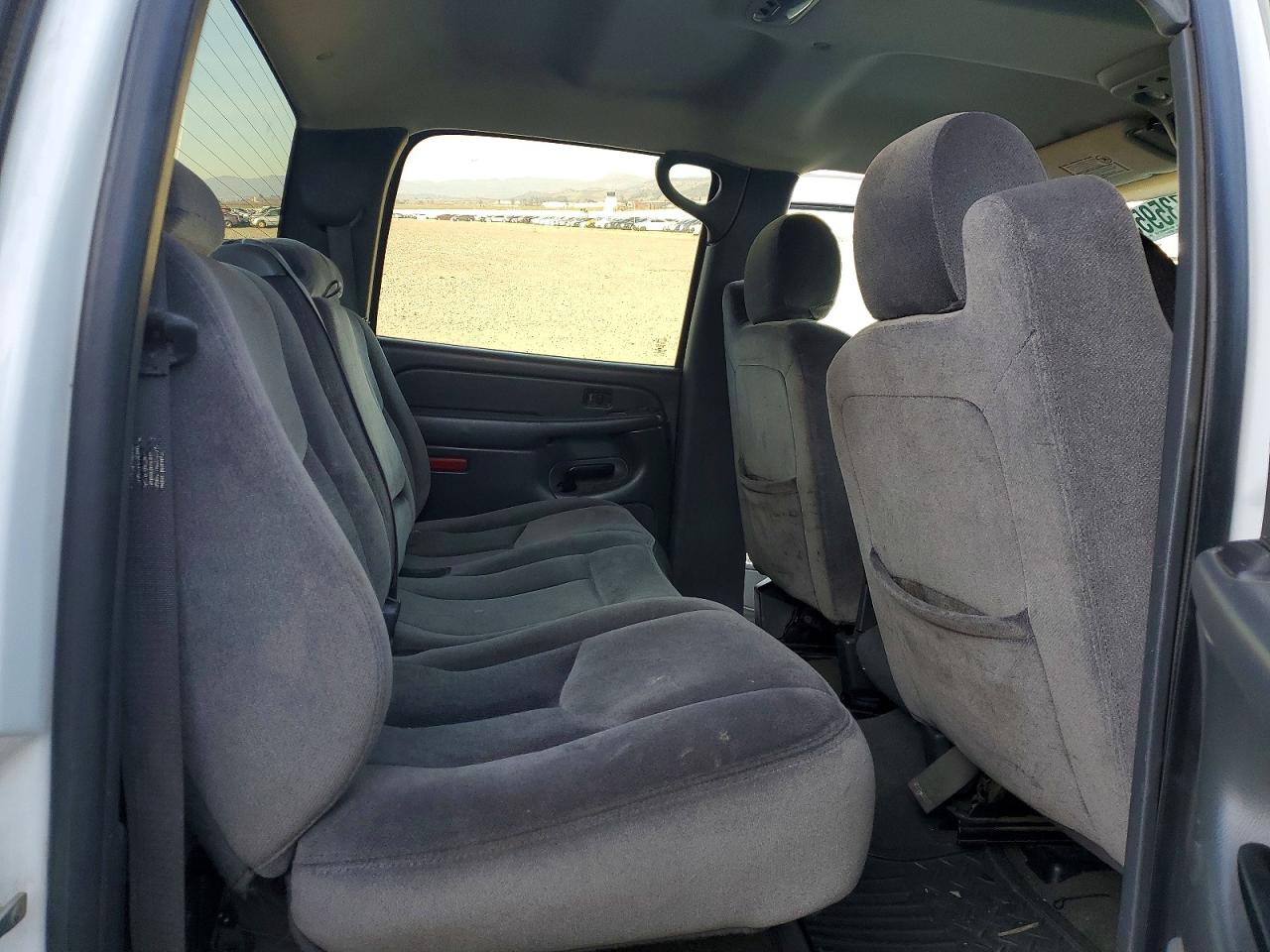 2007 Gmc Sierra K2500 Heavy Duty White vin: 1GTHK23D77F145325