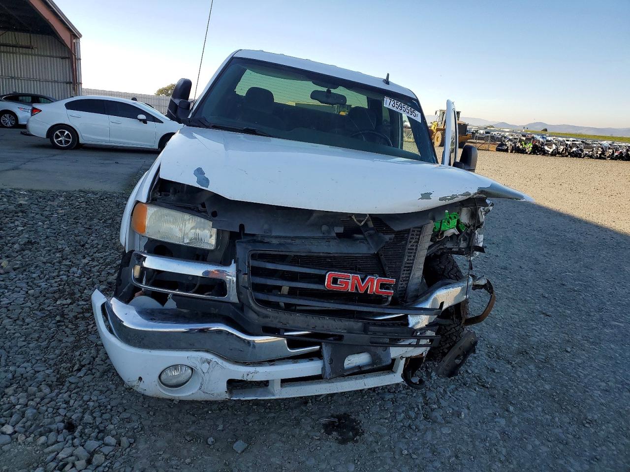 2007 Gmc Sierra K2500 Heavy Duty White vin: 1GTHK23D77F145325