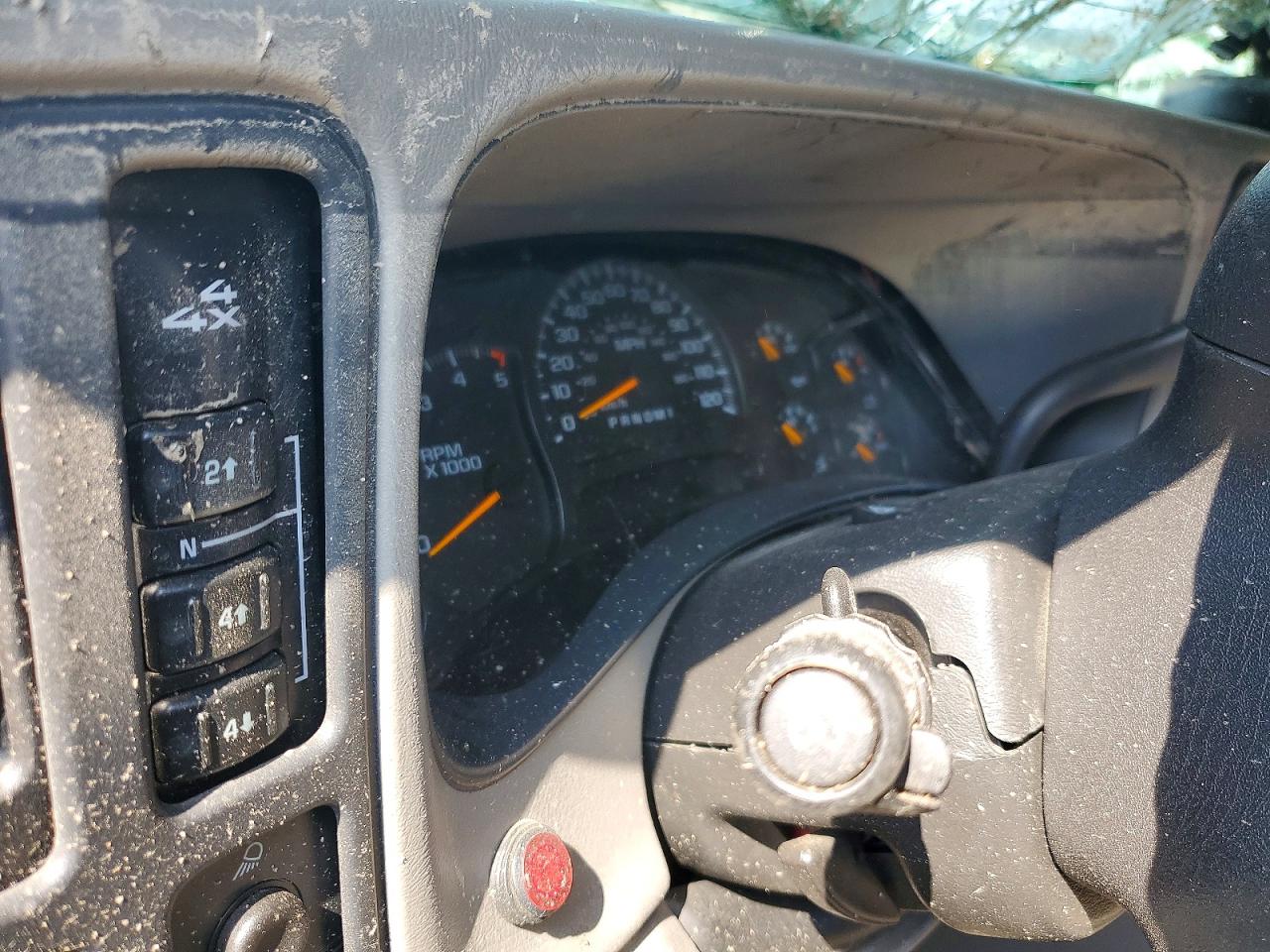 2007 Gmc Sierra K2500 Heavy Duty White vin: 1GTHK23D97F180531