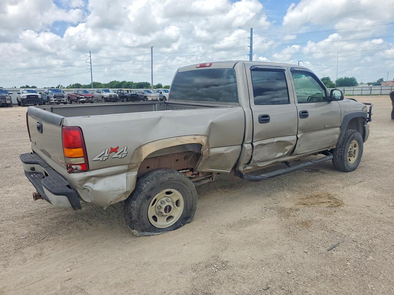 2003 Gmc Sierra K2500 Heavy Duty Gold vin: 1GTHK23U03F240044
