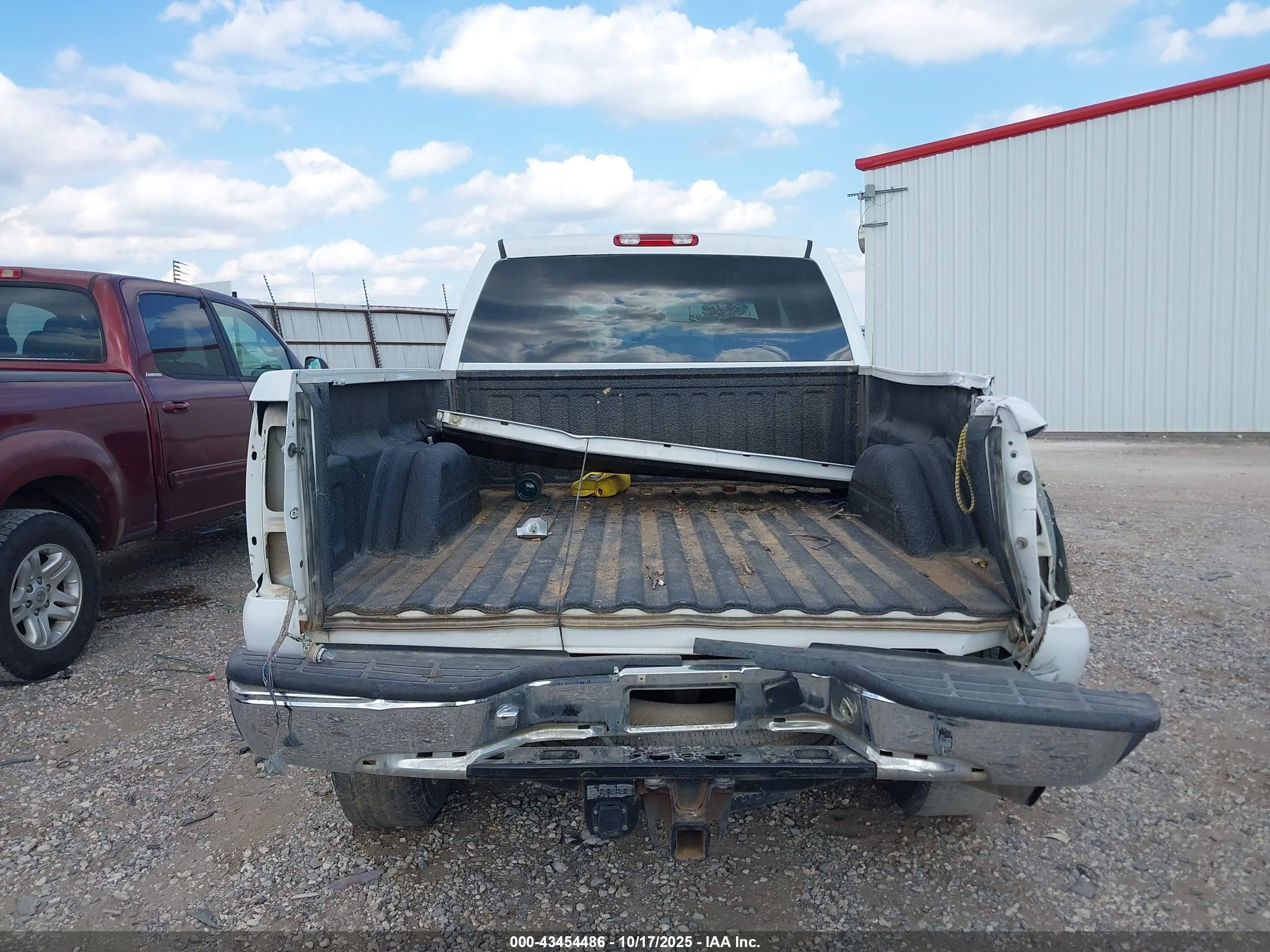 2004 Gmc Sierra 2500hd Slt White vin: 1GTHK23U64F209866