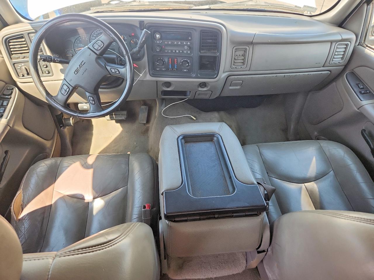 2004 Gmc Sierra K2500 Heavy Duty White vin: 1GTHK23U84F259216
