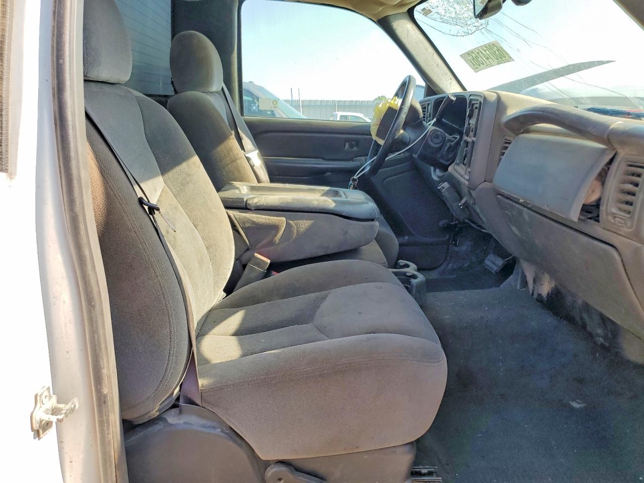 2005 Gmc Sierra K2500 Heavy Duty Белый vin: 1GTHK24U15E198720