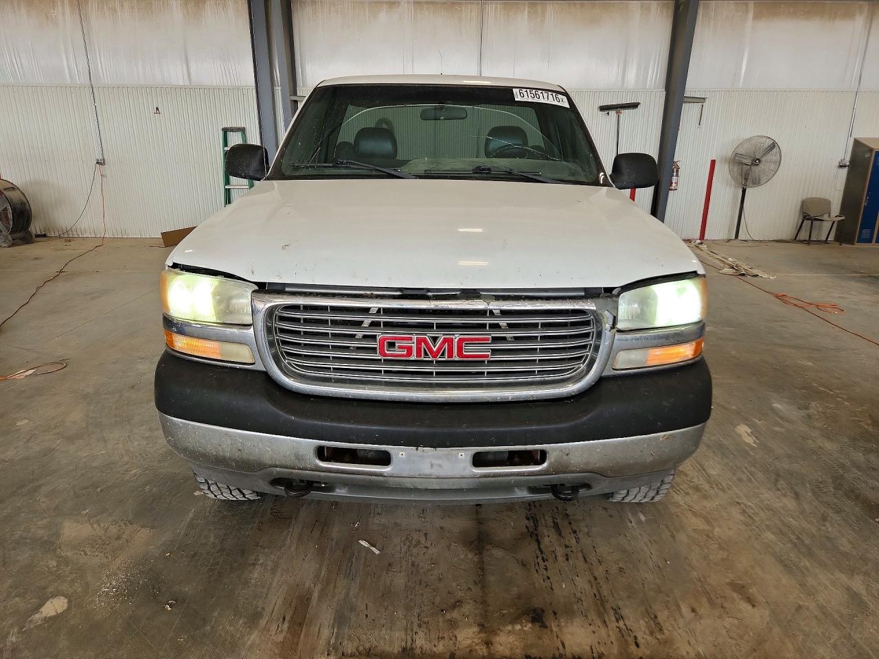 2002 Gmc Sierra K2500 Heavy Duty White vin: 1GTHK24U62Z228931