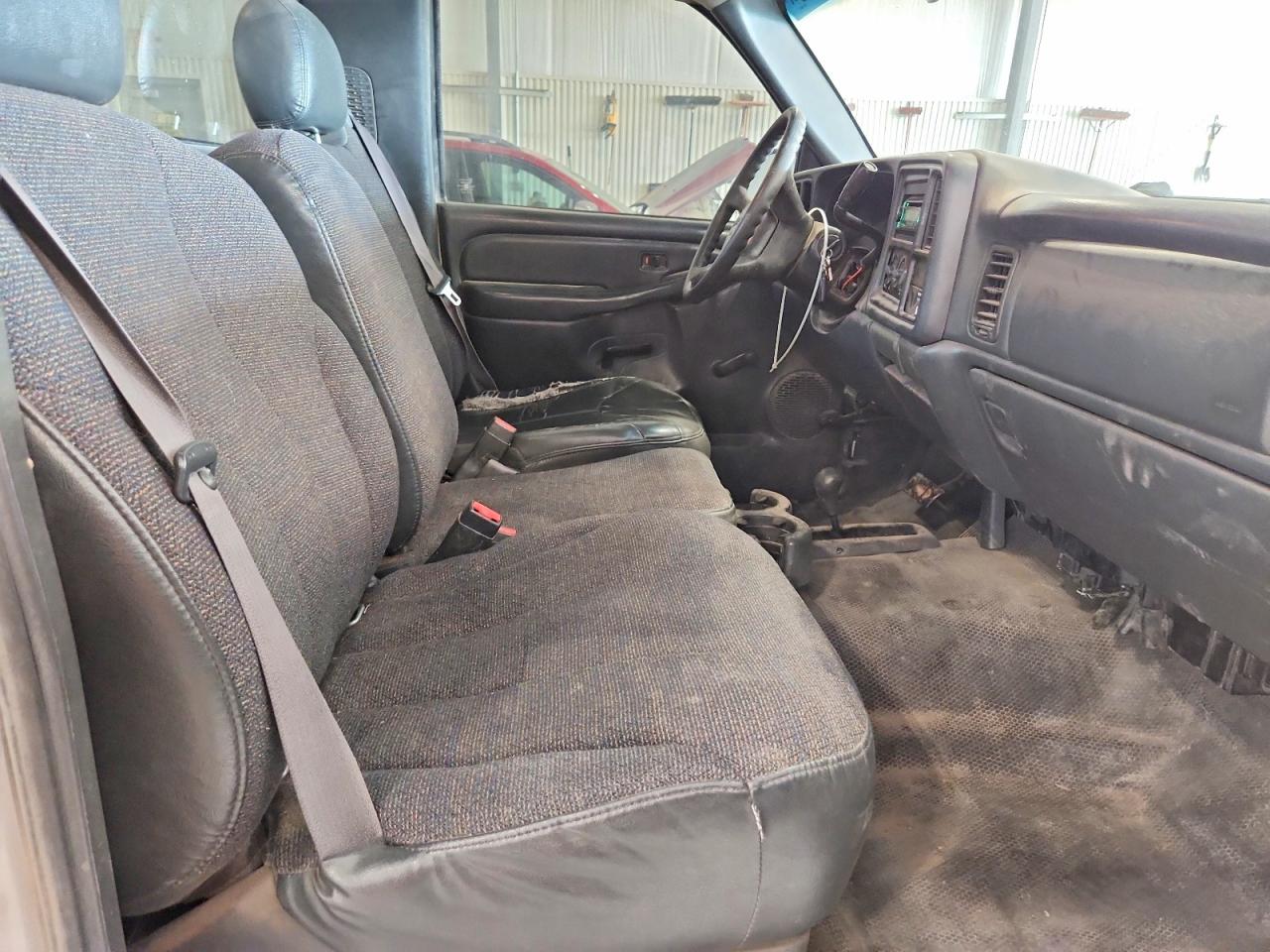 2002 Gmc Sierra K2500 Heavy Duty White vin: 1GTHK24U62Z228931